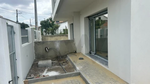 Moradia T3 para Venda em Fernao Ferro