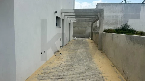 Moradia T3 para Venda em Fernao Ferro