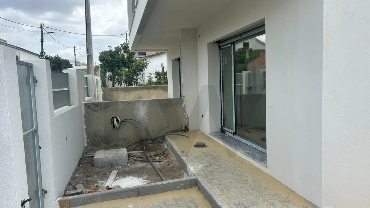 Moradia T3 para Venda em Fernao Ferro Foto 4