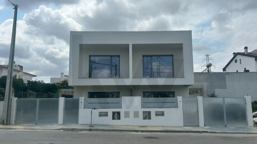 Moradia T3 para Venda em Fernao Ferro Foto 2