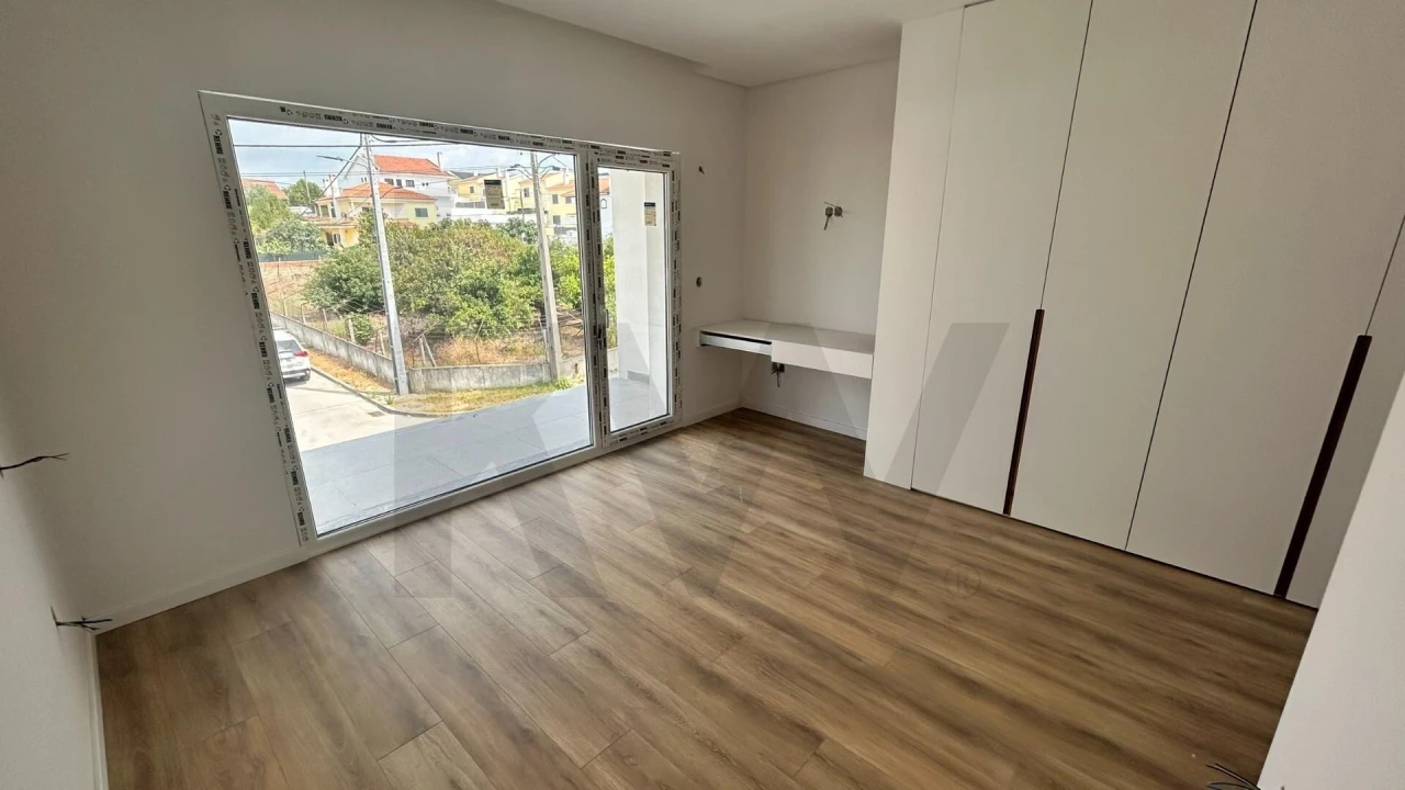 Moradia T3 para Venda em Fernao Ferro Foto 22