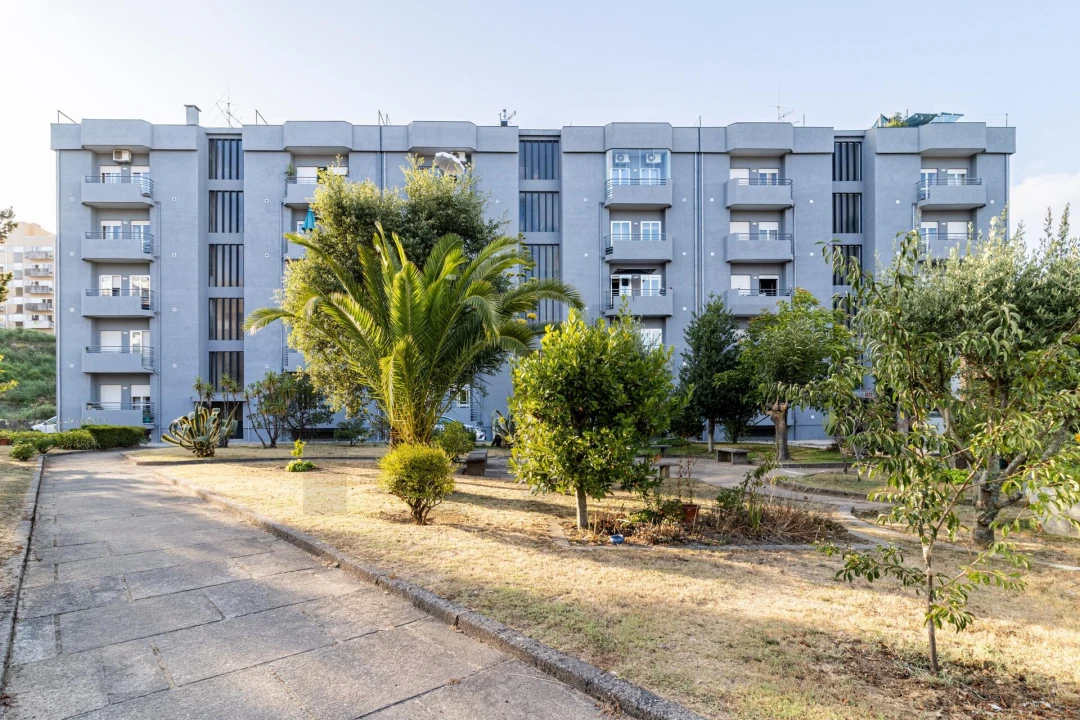 Apartamento T3 para Venda em São João da Madeira Foto 1