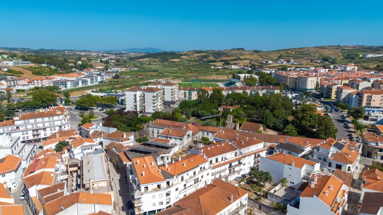 Apartamento T3 para Venda em Lourinhã e Atalaia Foto 13