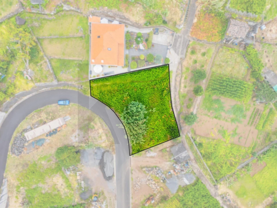 Terreno para Venda em Ponta Delgada Foto 1