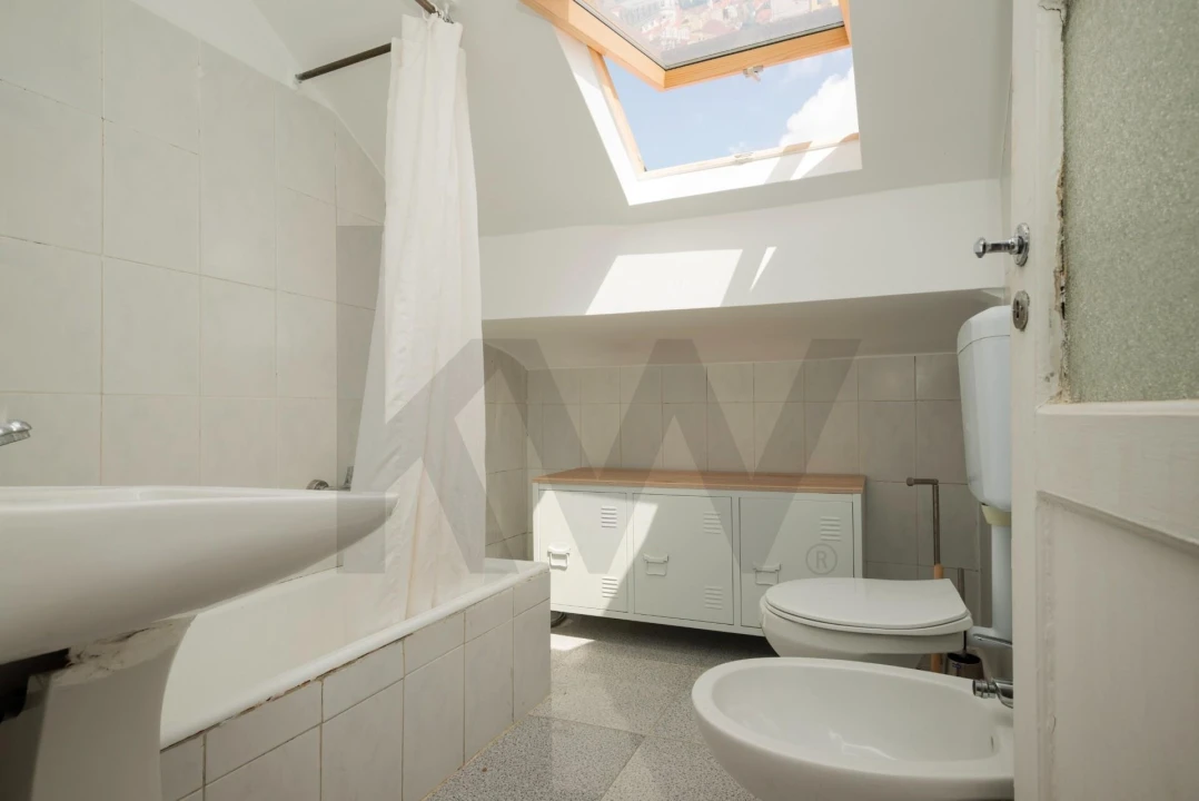 Apartamento T2 para Arrendamento em Santa Maria Maior Foto 7
