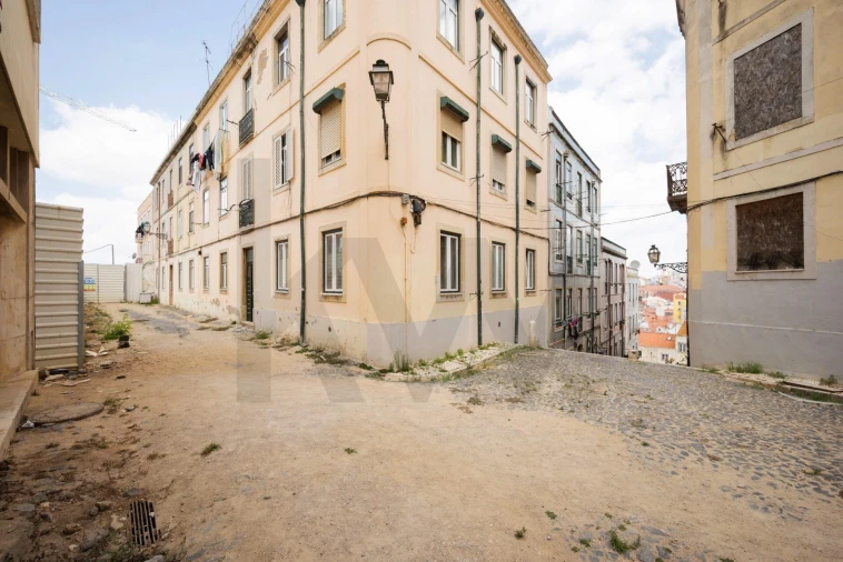 Apartamento T2 para Arrendamento em Santa Maria Maior Foto 25