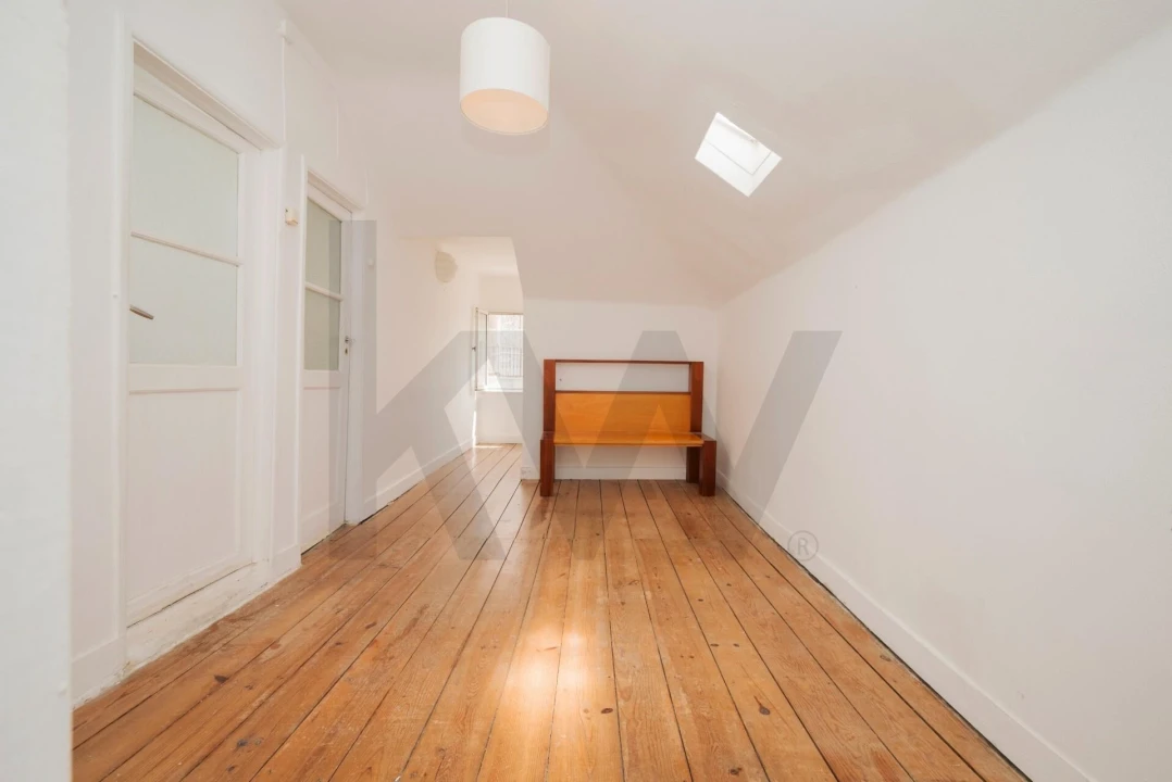 Apartamento T2 para Arrendamento em Santa Maria Maior Foto 3