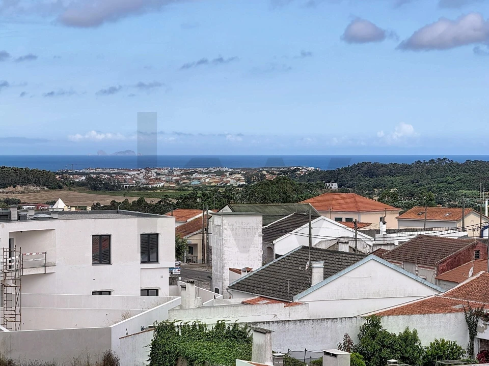 Moradia T3 para Venda em Atouguia da Baleia Foto 30