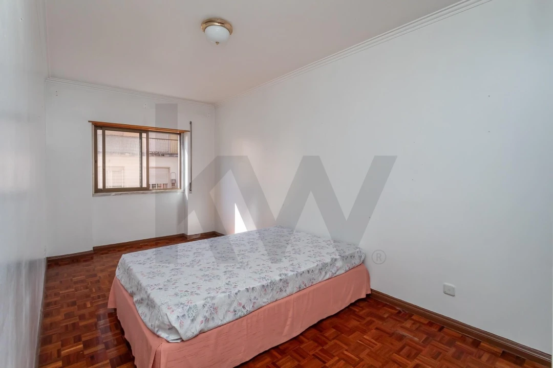 Apartamento T2 para Venda em Queluz e Belas Foto 7