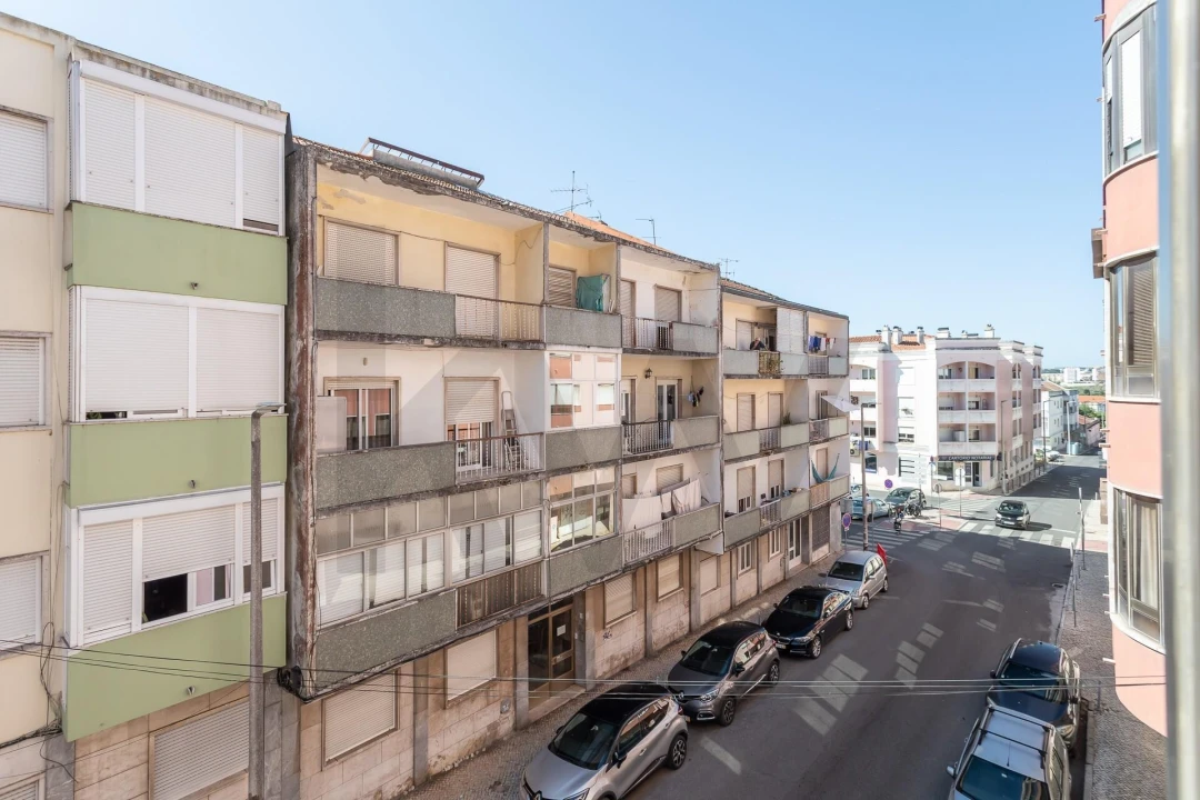 Apartamento T2 para Venda em Queluz e Belas Foto 23