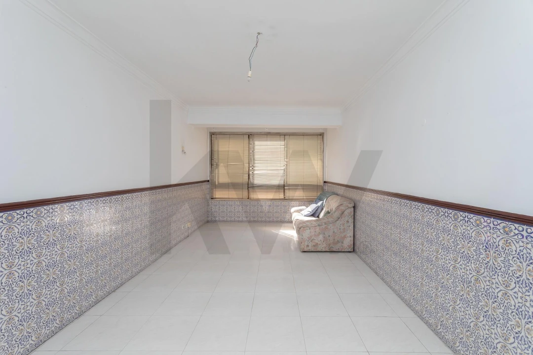 Apartamento T2 para Venda em Queluz e Belas Foto 3