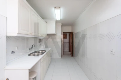 Apartamento T2 para Venda em Queluz e Belas