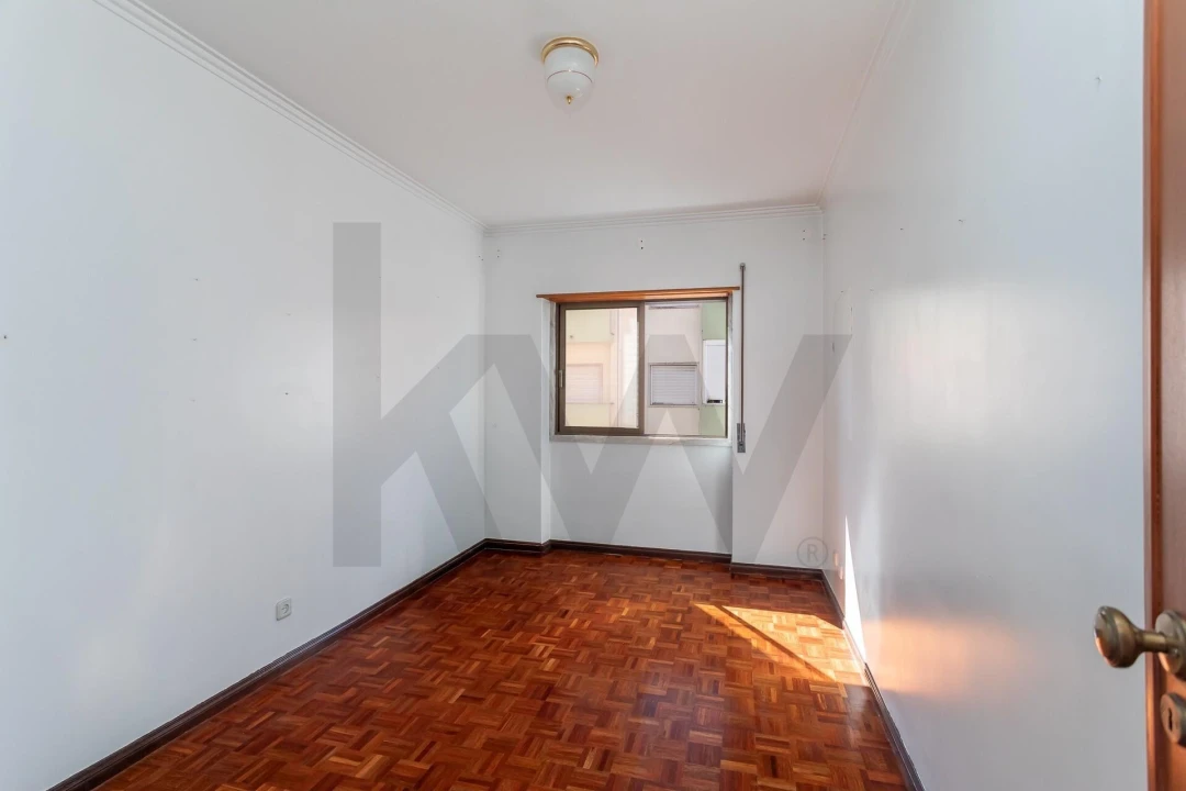 Apartamento T2 para Venda em Queluz e Belas Foto 9