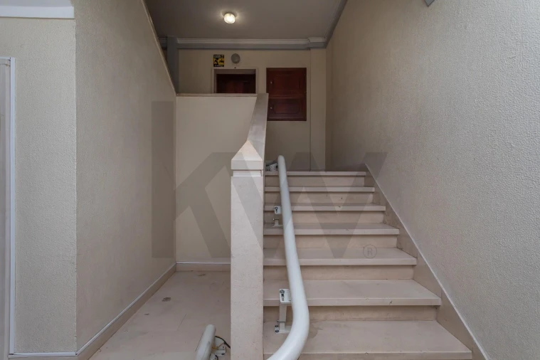 Apartamento T2 para Venda em Queluz e Belas Foto 19