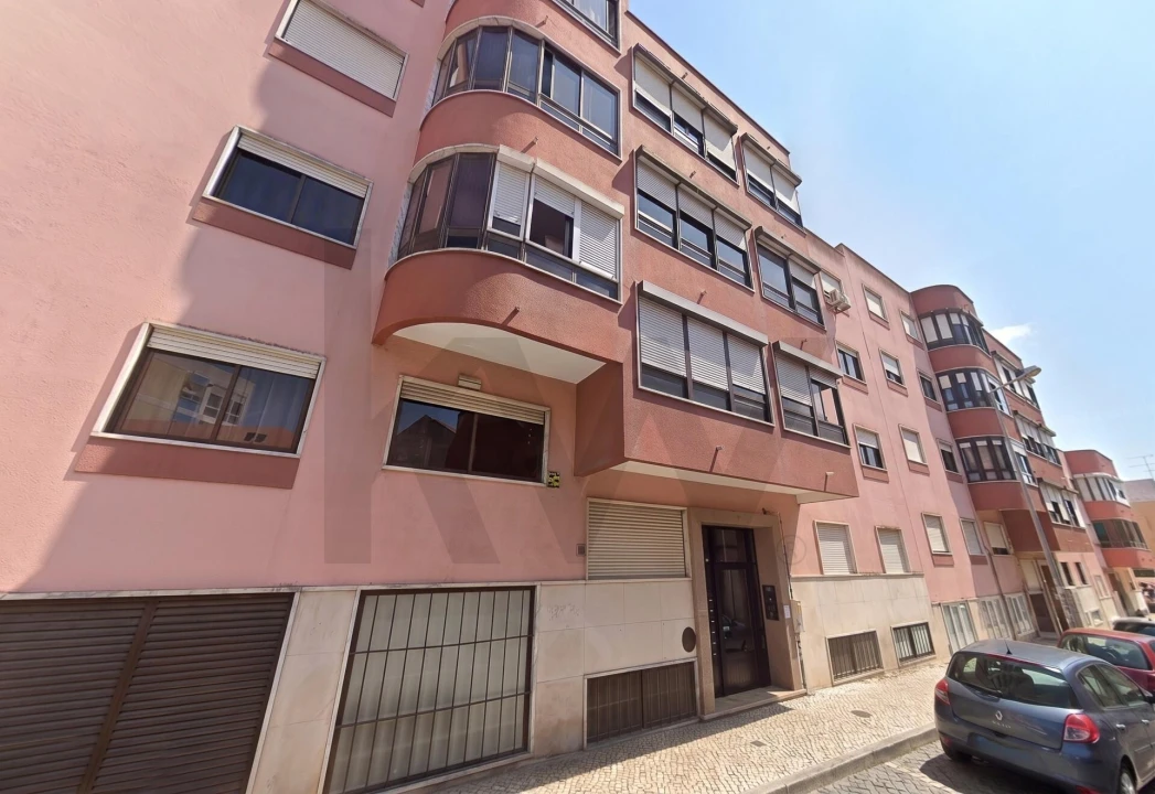 Apartamento T2 para Venda em Queluz e Belas Foto 21