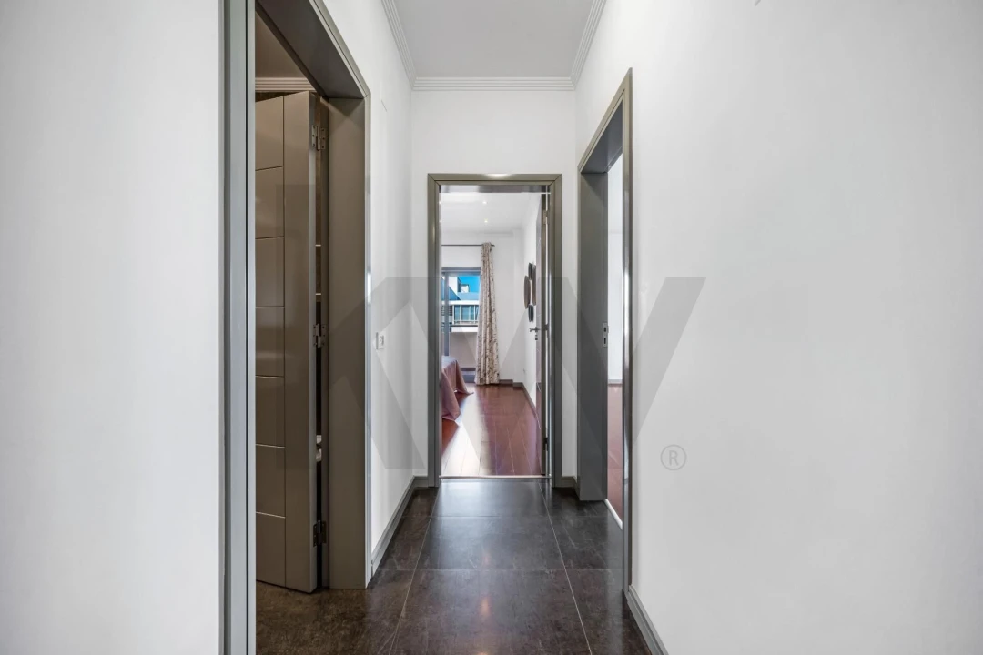 Apartamento T3 para Venda em Portimão Foto 8