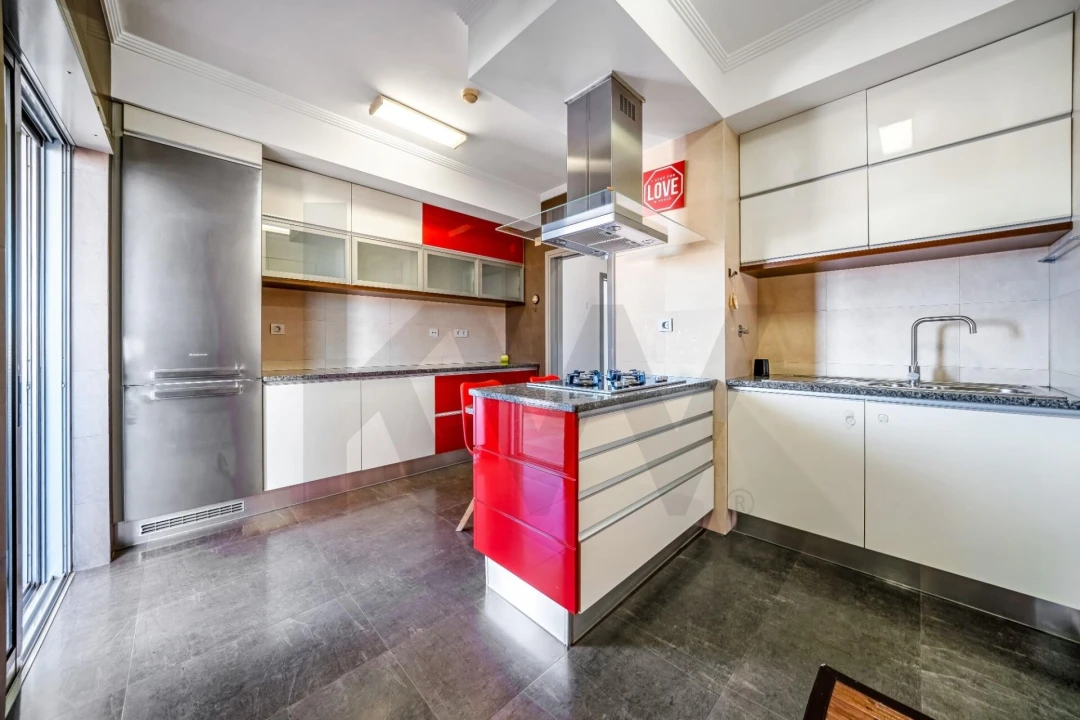 Apartamento T3 para Venda em Portimão Foto 13