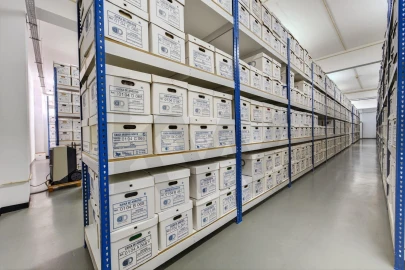 Armazém para Arrendamento em São Gonçalo