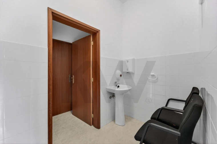 Armazém para Arrendamento em São Gonçalo Foto 43