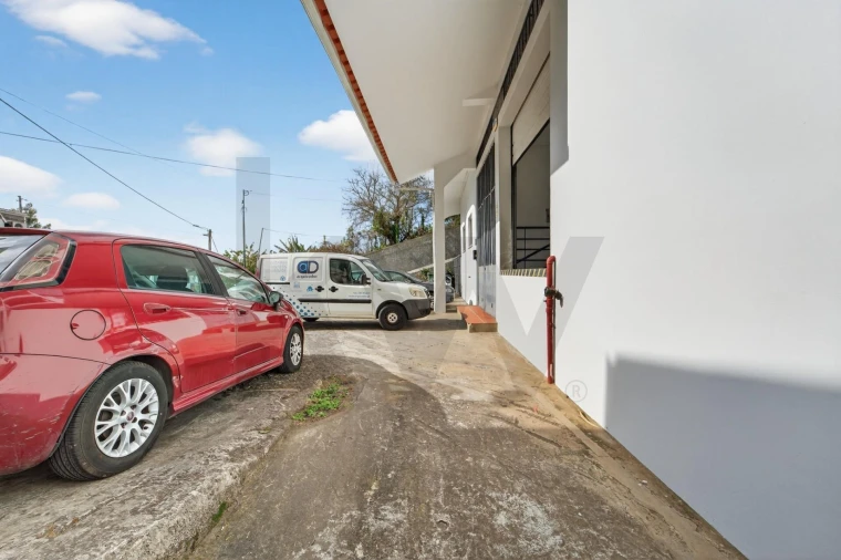 Armazém para Arrendamento em São Gonçalo Foto 12