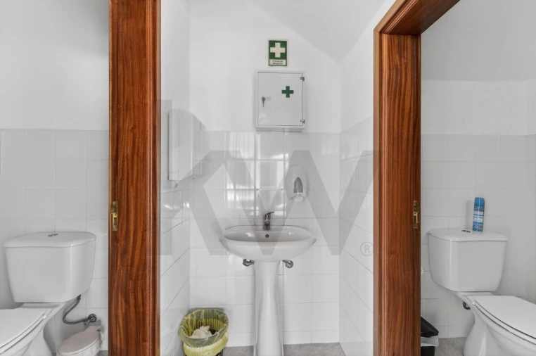 Armazém para Arrendamento em São Gonçalo Foto 19