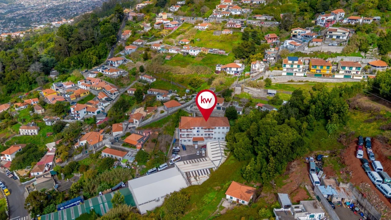 Armazém para Arrendamento em São Gonçalo Foto 3