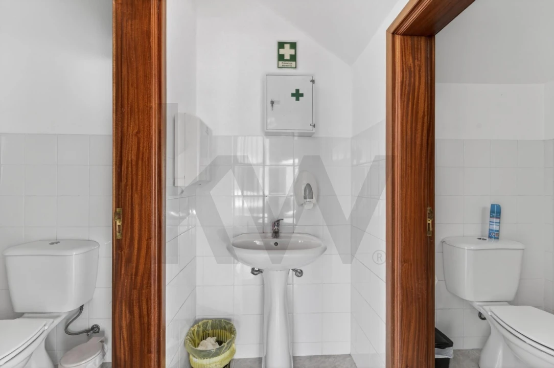 Armazém para Arrendamento em São Gonçalo Foto 19