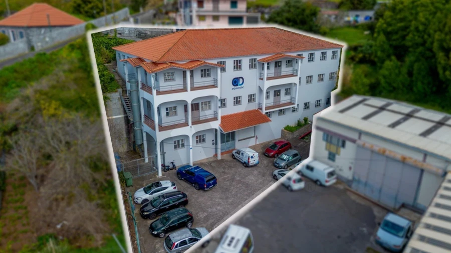 Armazém para Arrendamento em São Gonçalo