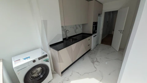 Apartamento T3 para Venda em Alfragide