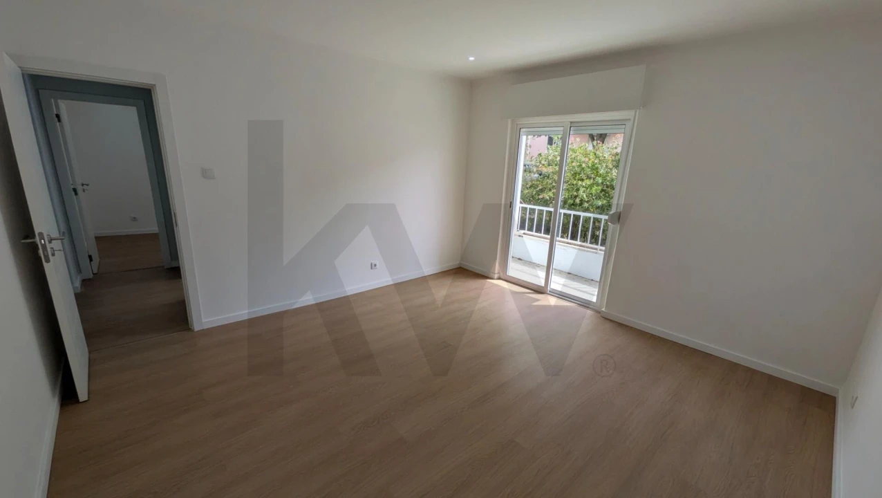 Apartamento T3 para Venda em Alfragide Foto 21