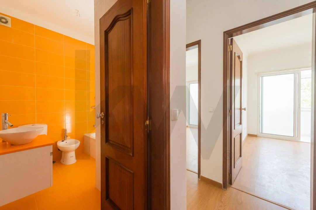 Apartamento T2 para Venda em Rio de Mouro Foto 23