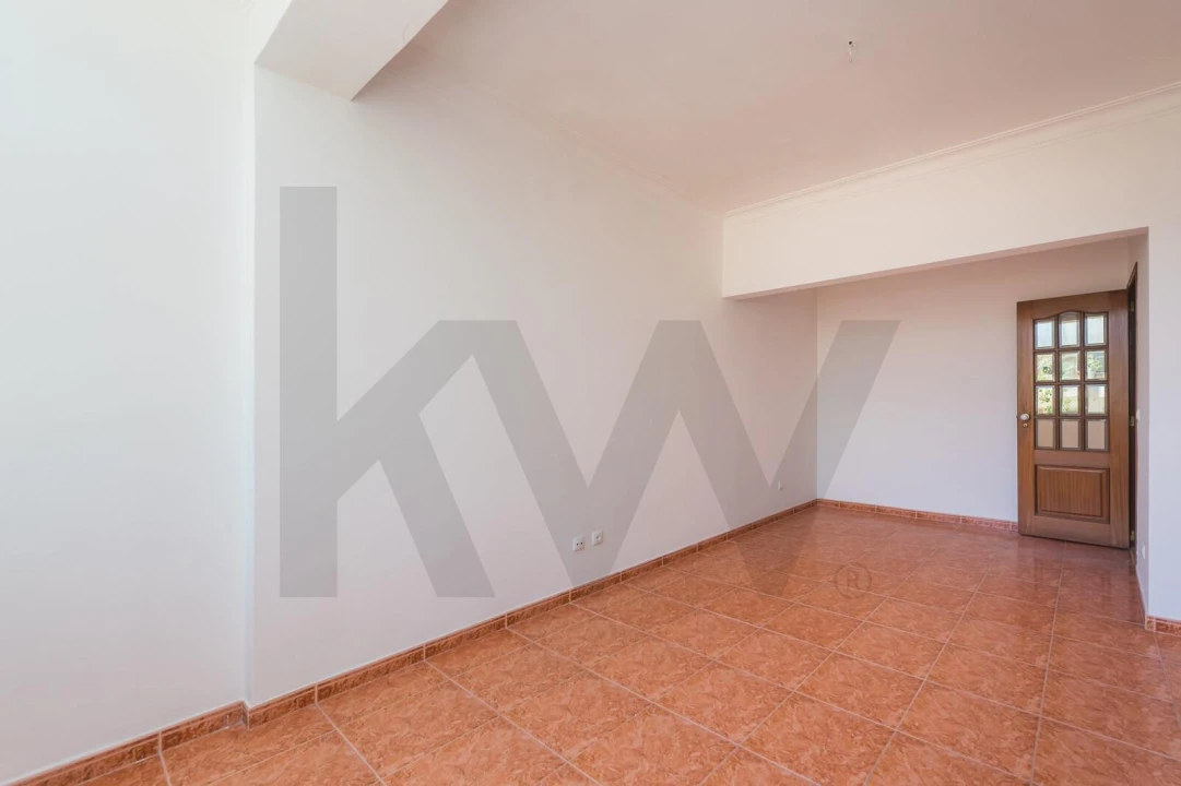 Apartamento T2 para Venda em Rio de Mouro Foto 18
