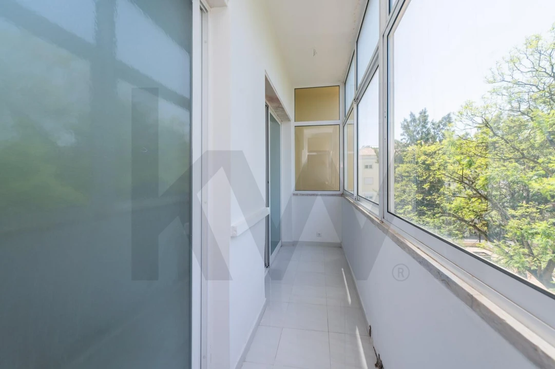 Apartamento T2 para Venda em Rio de Mouro Foto 37