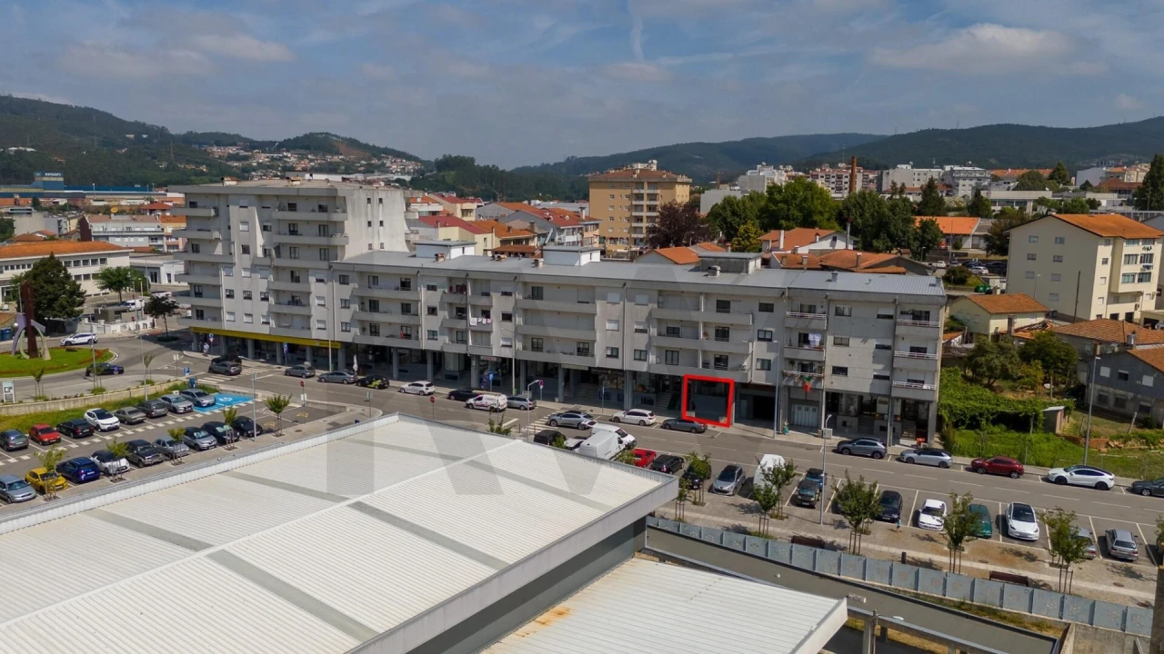 Loja para Venda em Vila Chã, Codal e Vila Cova de Perrinho Foto 16