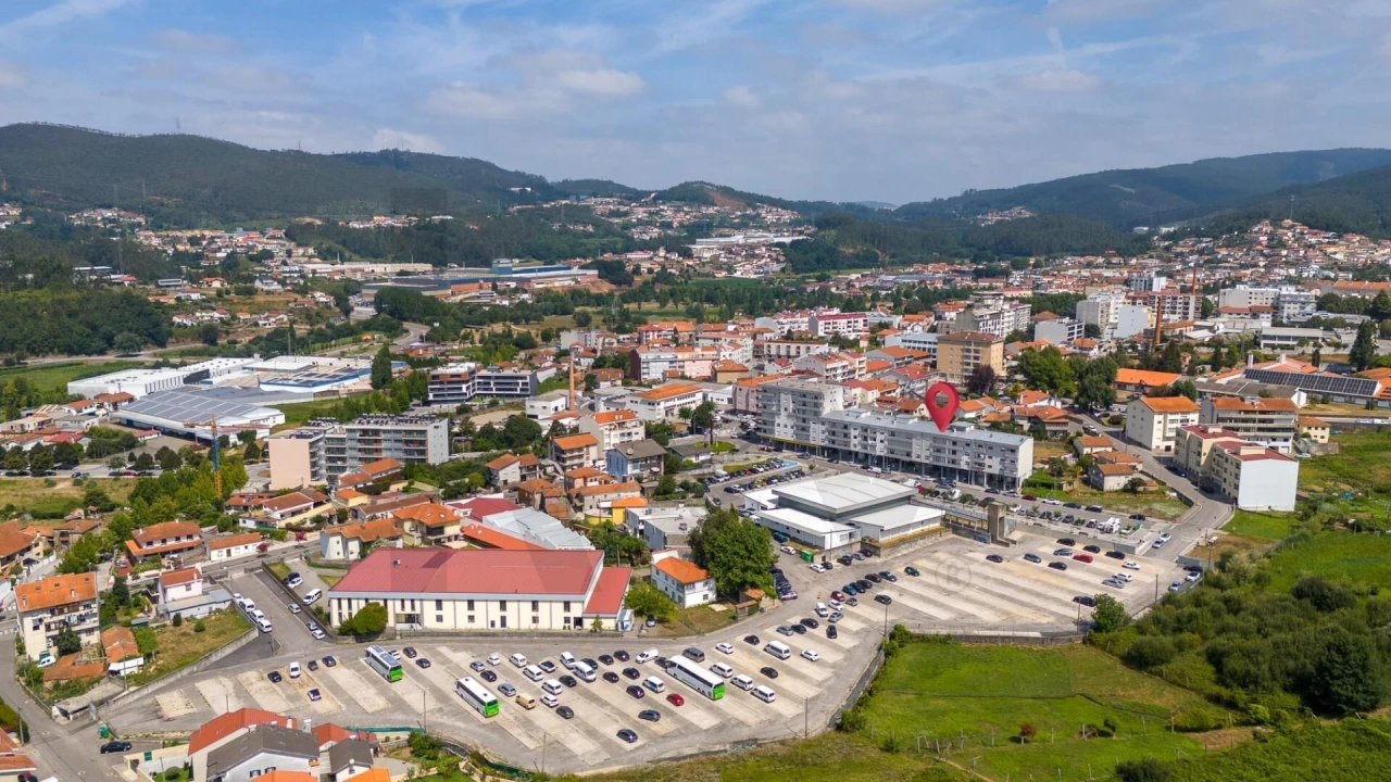 Loja para Venda em Vila Chã, Codal e Vila Cova de Perrinho Foto 13