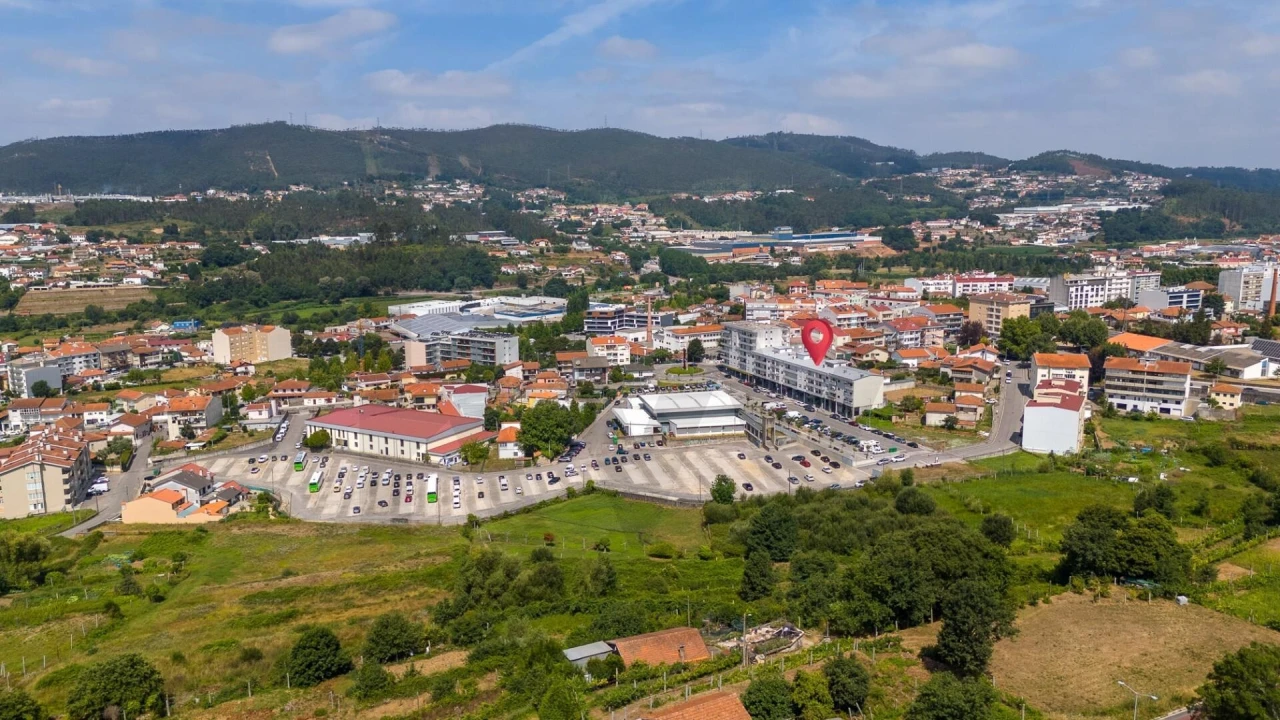 Loja para Venda em Vila Chã, Codal e Vila Cova de Perrinho Foto 11
