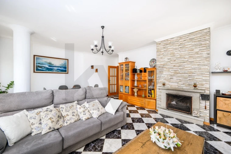 Apartamento T3 para Venda em Esmoriz Foto 4
