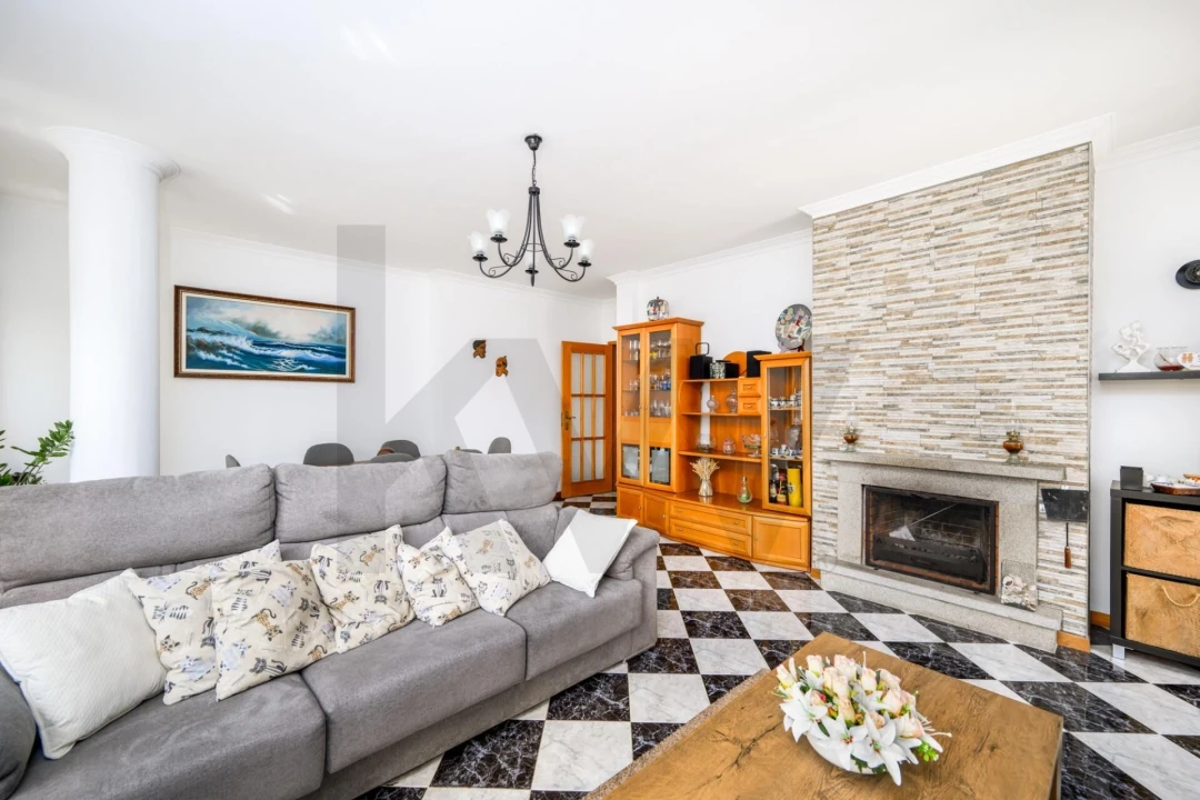Apartamento T3 para Venda em Esmoriz Foto 4