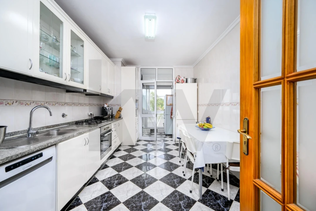 Apartamento T3 para Venda em Esmoriz Foto 6