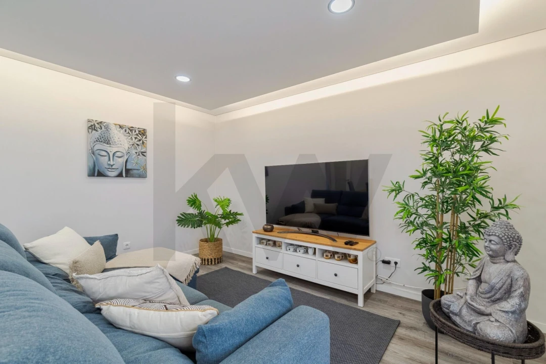 Apartamento T3 para Venda em Fernao Ferro Foto 1