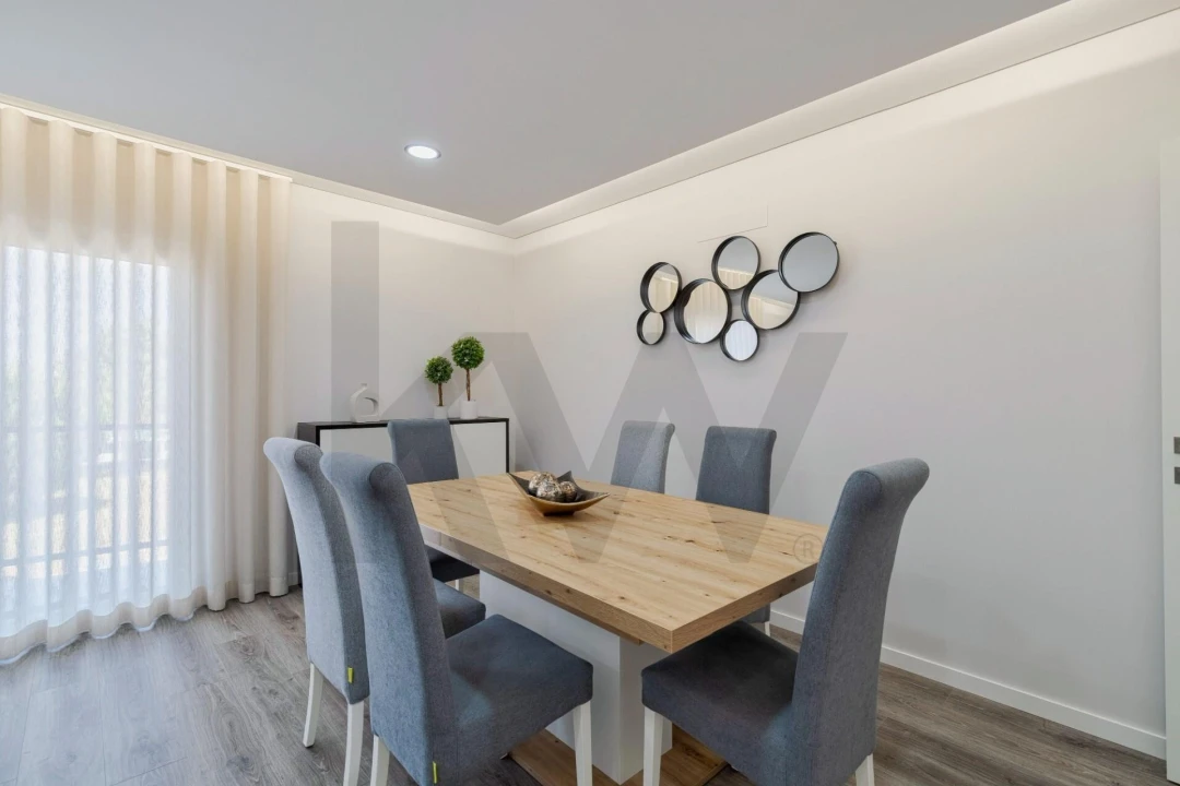 Apartamento T3 para Venda em Fernao Ferro Foto 2