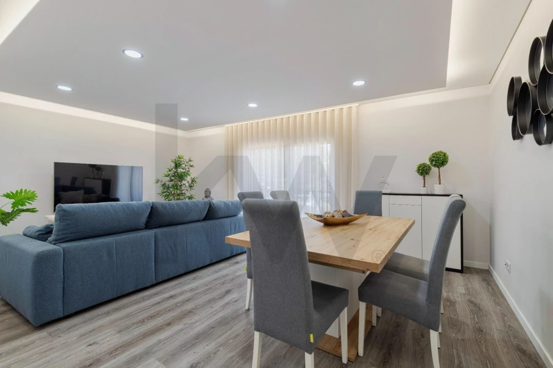 Apartamento T3 para Venda em Fernao Ferro Foto 3