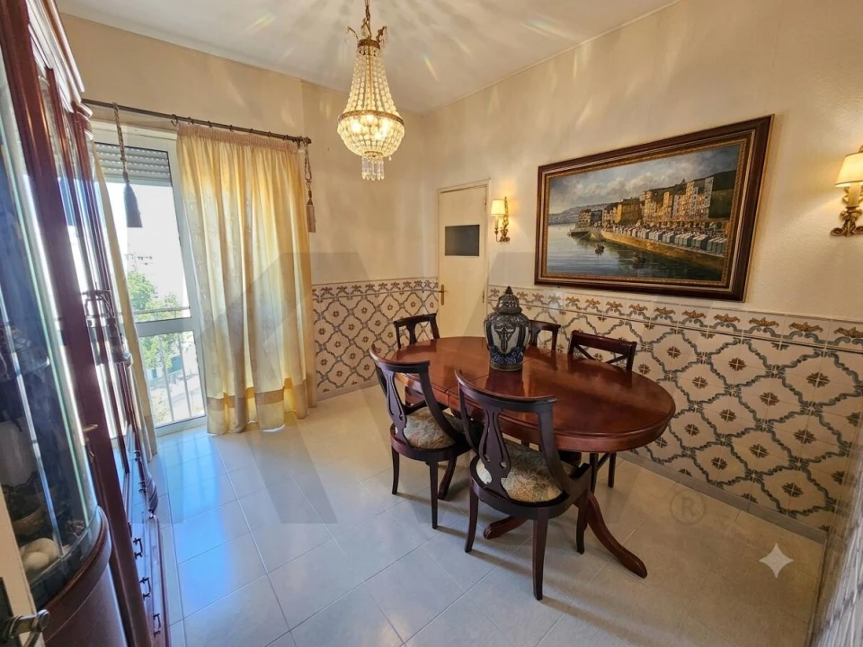 Apartamento T4 para Venda em Olivais Foto 17