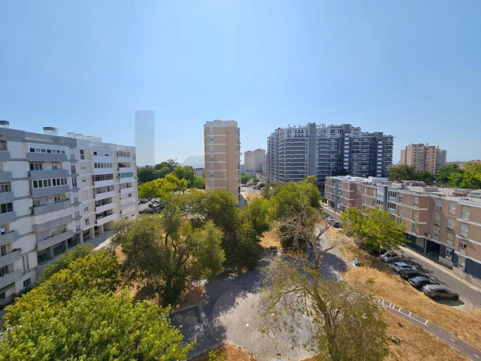 Apartamento T4 para Venda em Olivais Foto 12