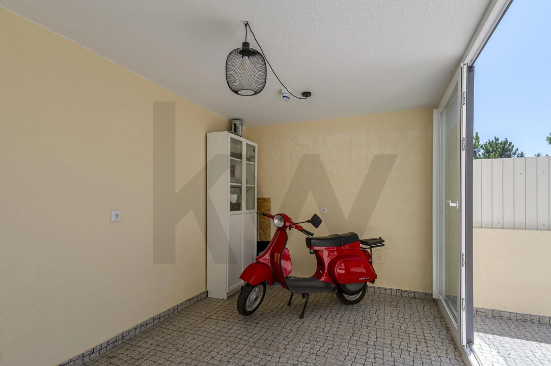 Moradia T4 para Venda em Fernao Ferro Foto 19