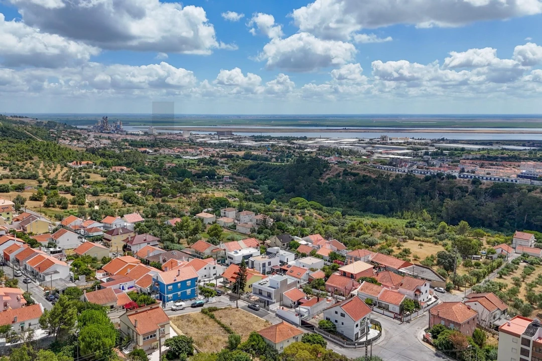 Moradia T4 para Venda em Alverca do Ribatejo e Sobralinho Foto 58