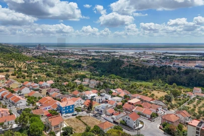 Moradia T4 para Venda em Alverca do Ribatejo e Sobralinho