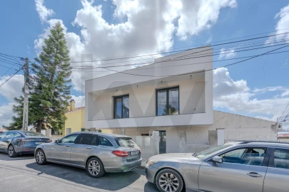 Moradia T4 para Venda em Alverca do Ribatejo e Sobralinho