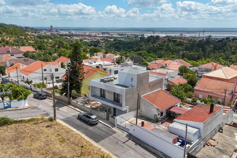 Moradia T4 para Venda em Alverca do Ribatejo e Sobralinho Foto 69