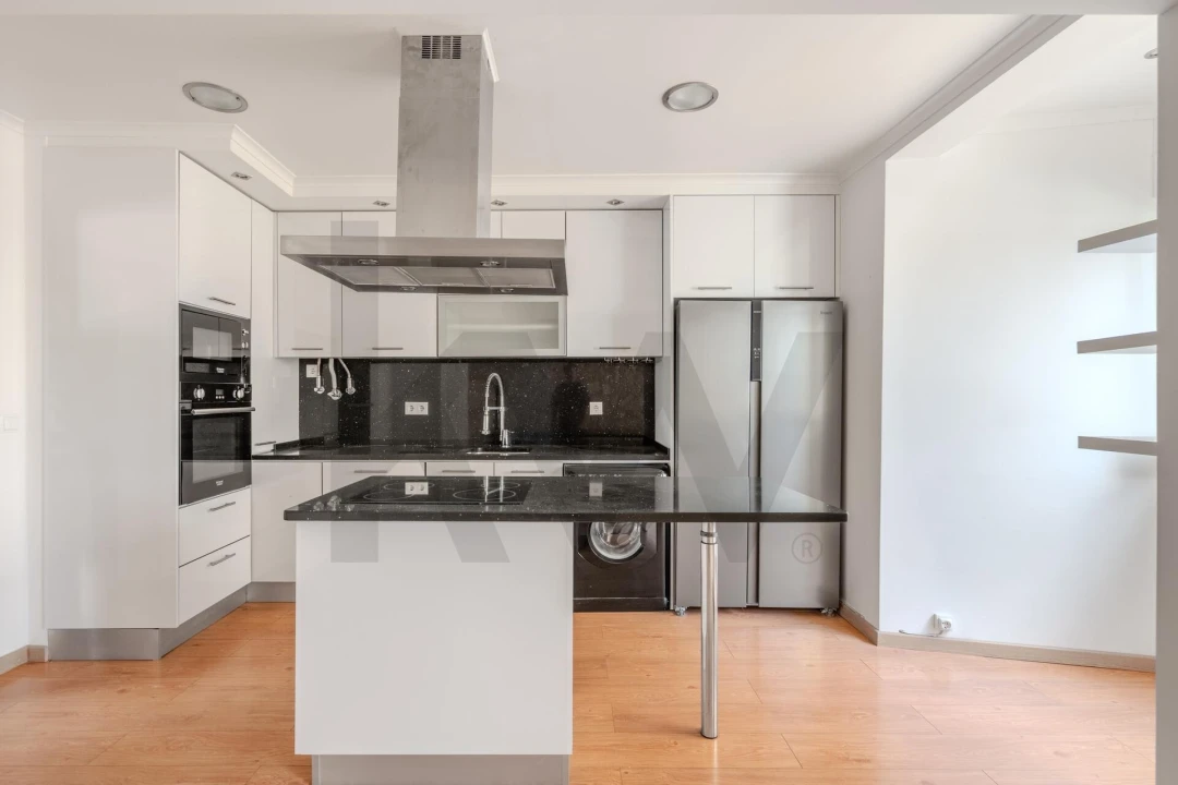 Apartamento T1 para Arrendamento em Vialonga Foto 4